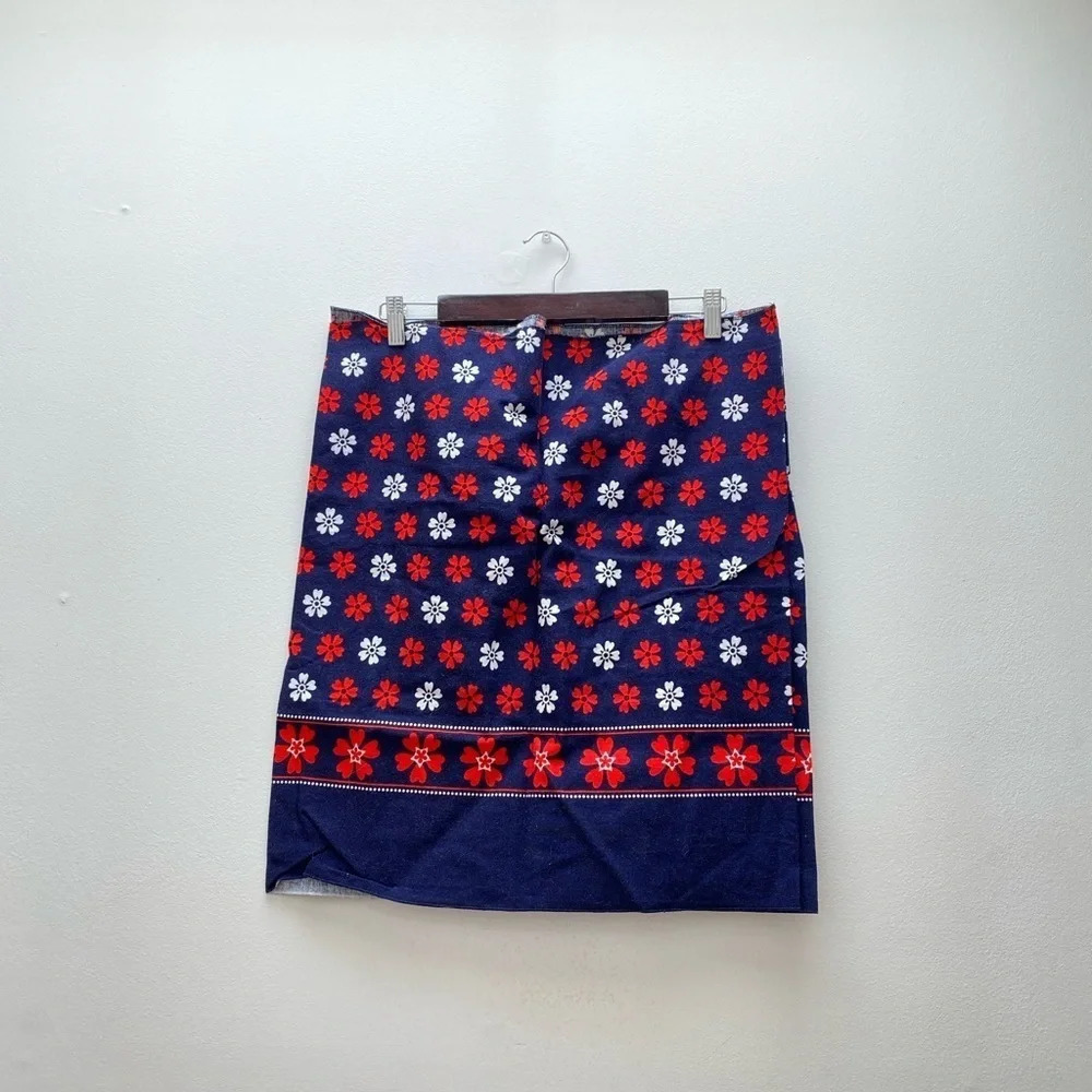 VINTAGE - Thick Floral Skirt Fabric
